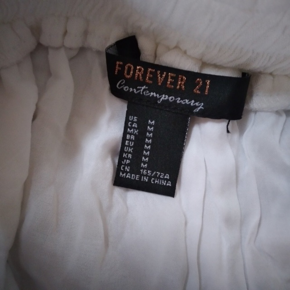 V-Neck romper by Forever 21, size M - Picture 3 of 9